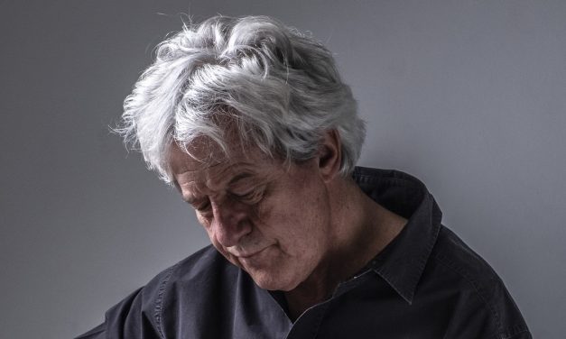 Jannie Du Toit Vier Afrikaanse Liedkuns Met Nuwe Album : Op My Ou Ramkietjie