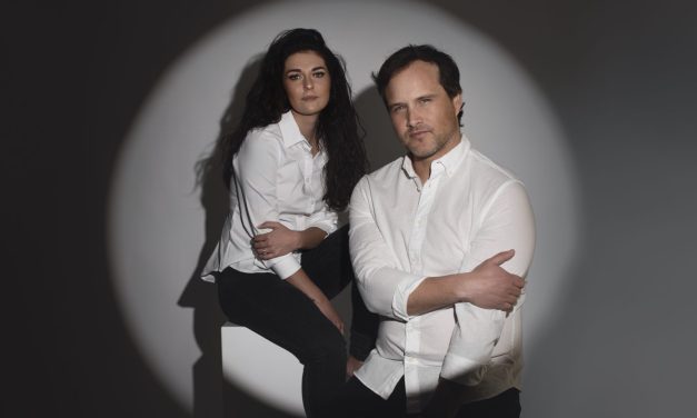 Len Muller En Taye Stel Emosionele Nuwe Enkelsnit “Alles Van My” Bekend