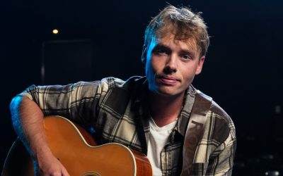 Dian Roux Se Nuwe Enkelsnit Bring Berusting Ná Gebroke Verhouding