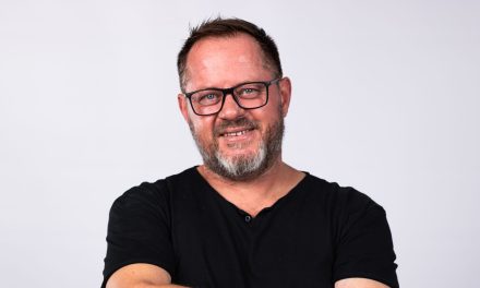 Gian Groen Stel Nuwe Enkelsnit “Blom Van Die Son” Vry – ’N Lied Van Lig, Hoop En Genesing