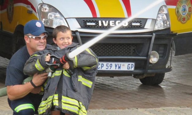 Brandweerman, Klankman, Gesinsman — Die Stil Held Agter Afrikaans Musiek