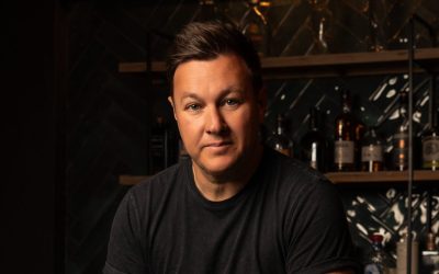 Arno Jordaan Raak Hartsnare Met Aangrypende Nuwe Lied “Tot Die Aarde Ons Laat Gaan”