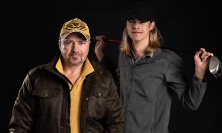 Nicholis Louw En Pieter Pruis Slaan Kragte Saam Vir Stout, Energieke Nuwe Enkelsnit “Feit Soos ’N Koei”