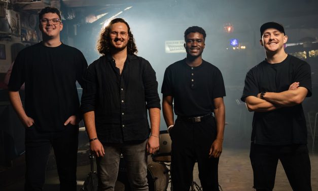 Kerk Straat Gee Nuwe Lewe Aan Karen Zoid Se Geliefde Treffer “Engel”